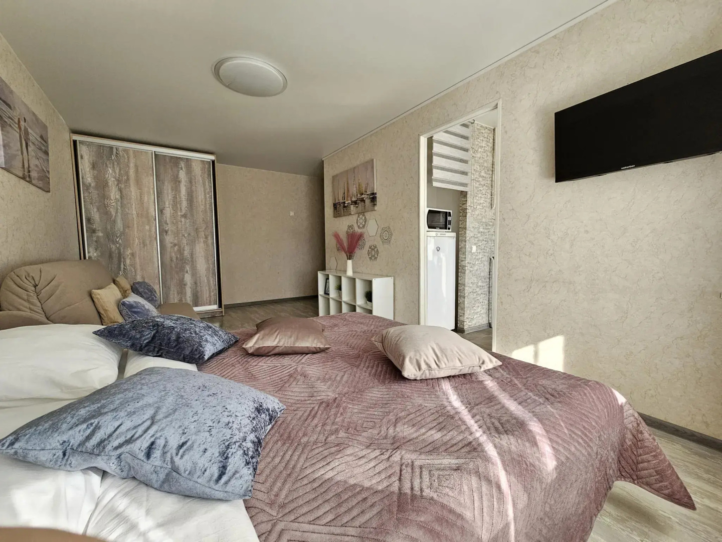 Живи уютно на улице Ленина 99