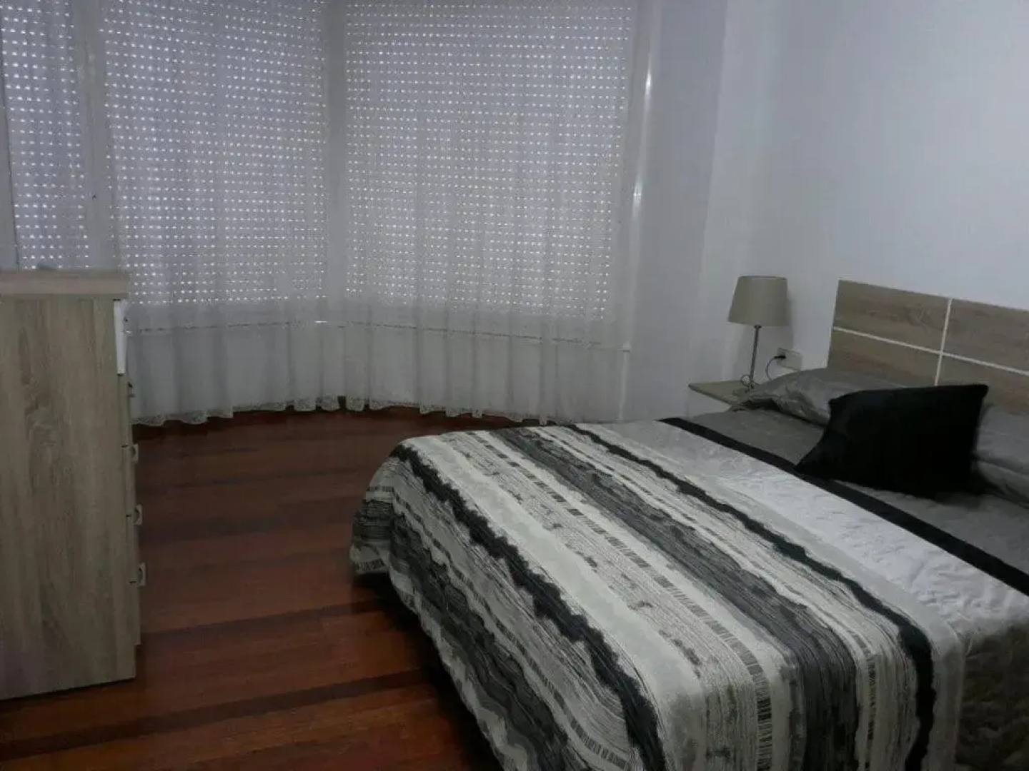 1ª LÍNEA DE PLAYA, VISTAS AL MAR Y MUY CÉNTRICO.