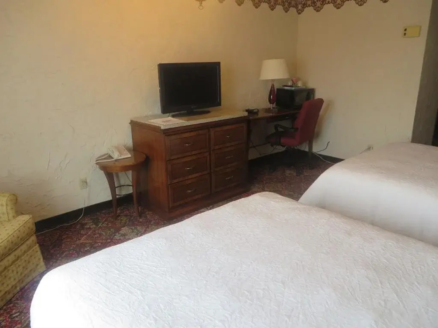 Urbana Landmark Hotel