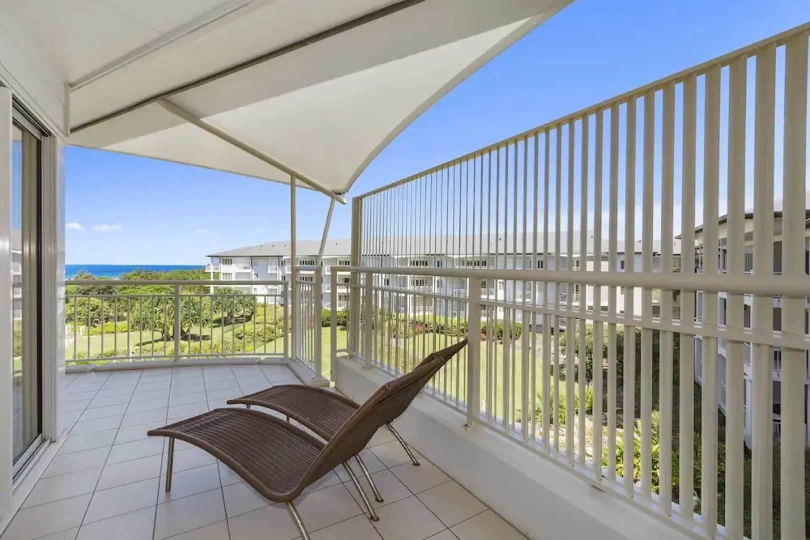 Resort On The Beach 4302