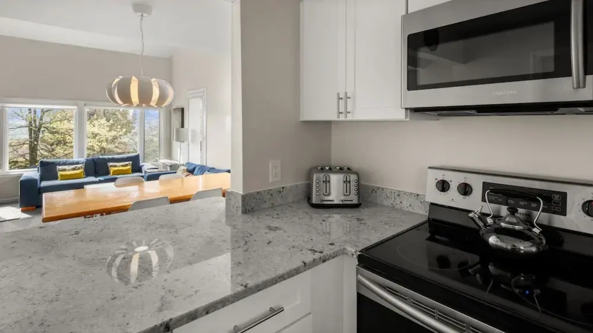 41 Summit Condo Near Mountain Shuttle by RedAwning