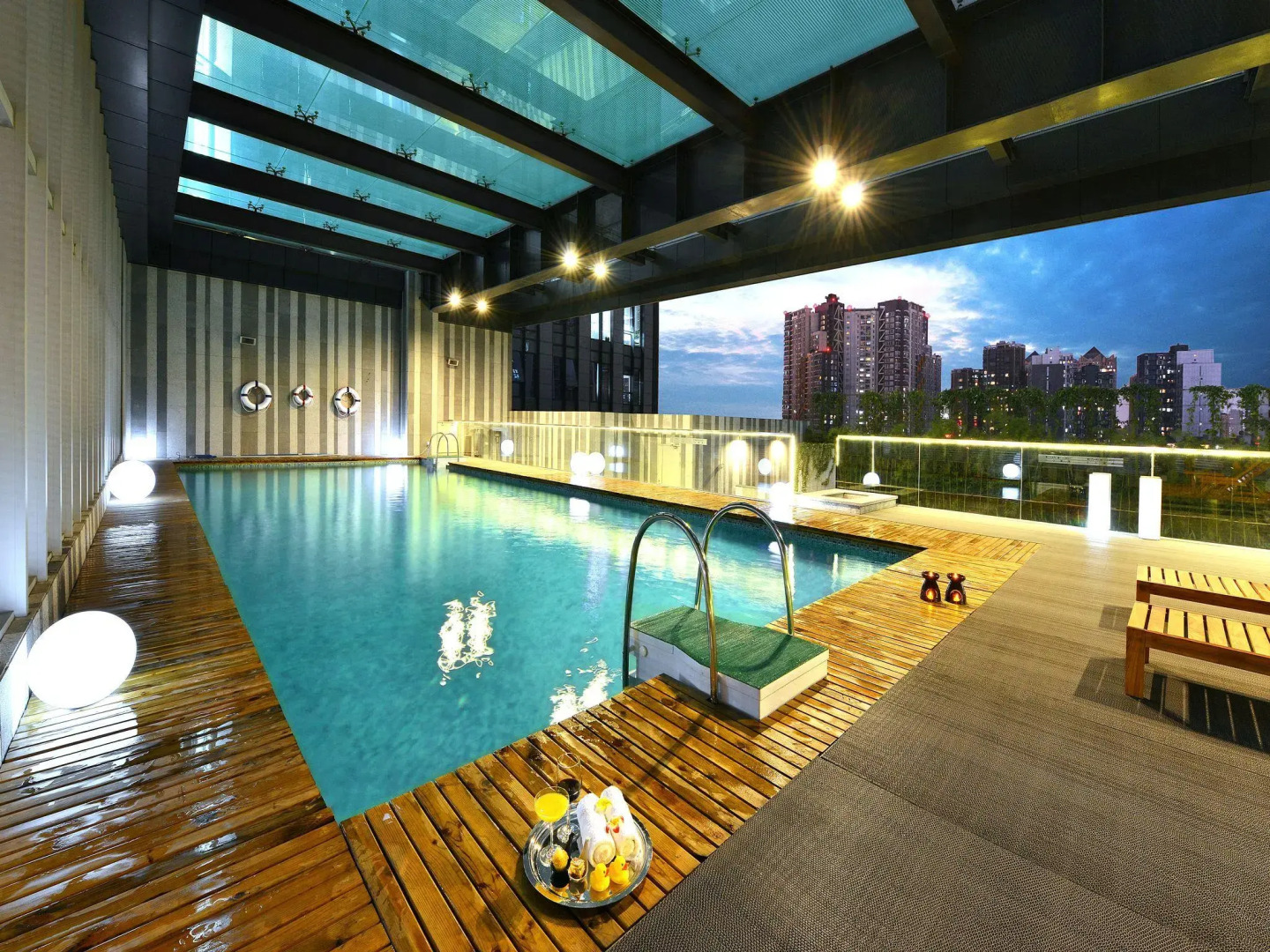 Rhombus Park Aura Chengdu Hotel