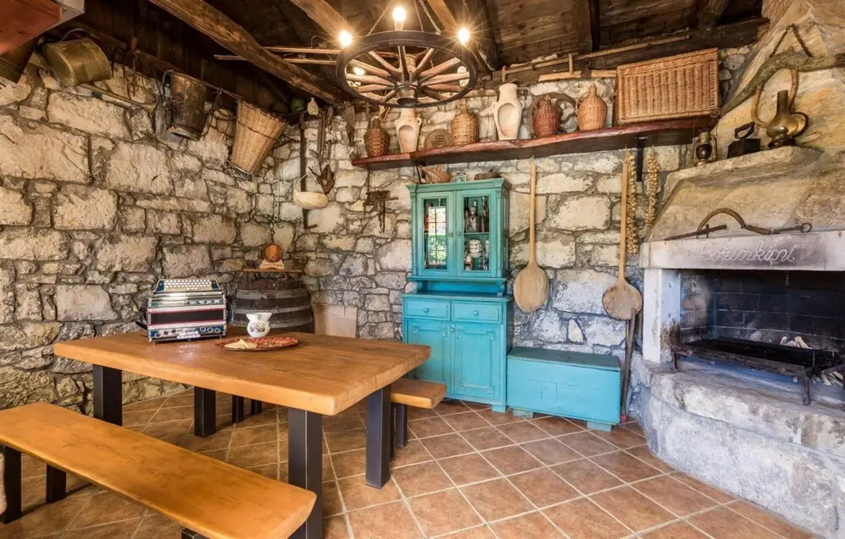 Beautiful Home in Mucici With 3 Bedrooms, Wifi and Outdoor Swimming Pool