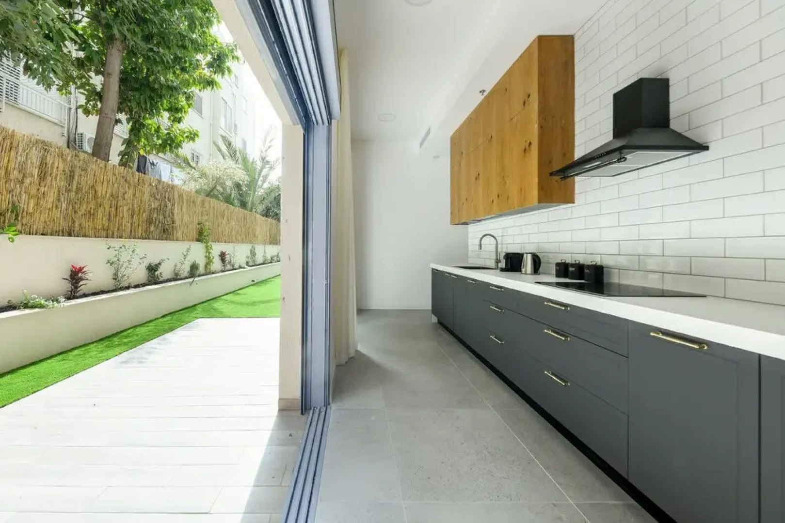 Spacious 3BR Apt w Garden Ramat Hasharon