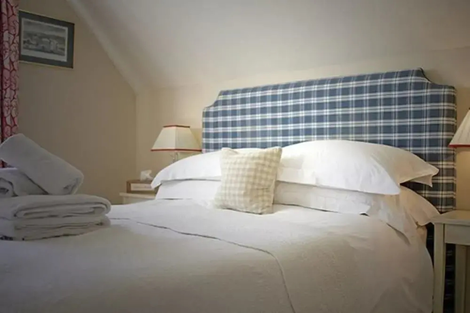 Elizabeth -Tiger Inn