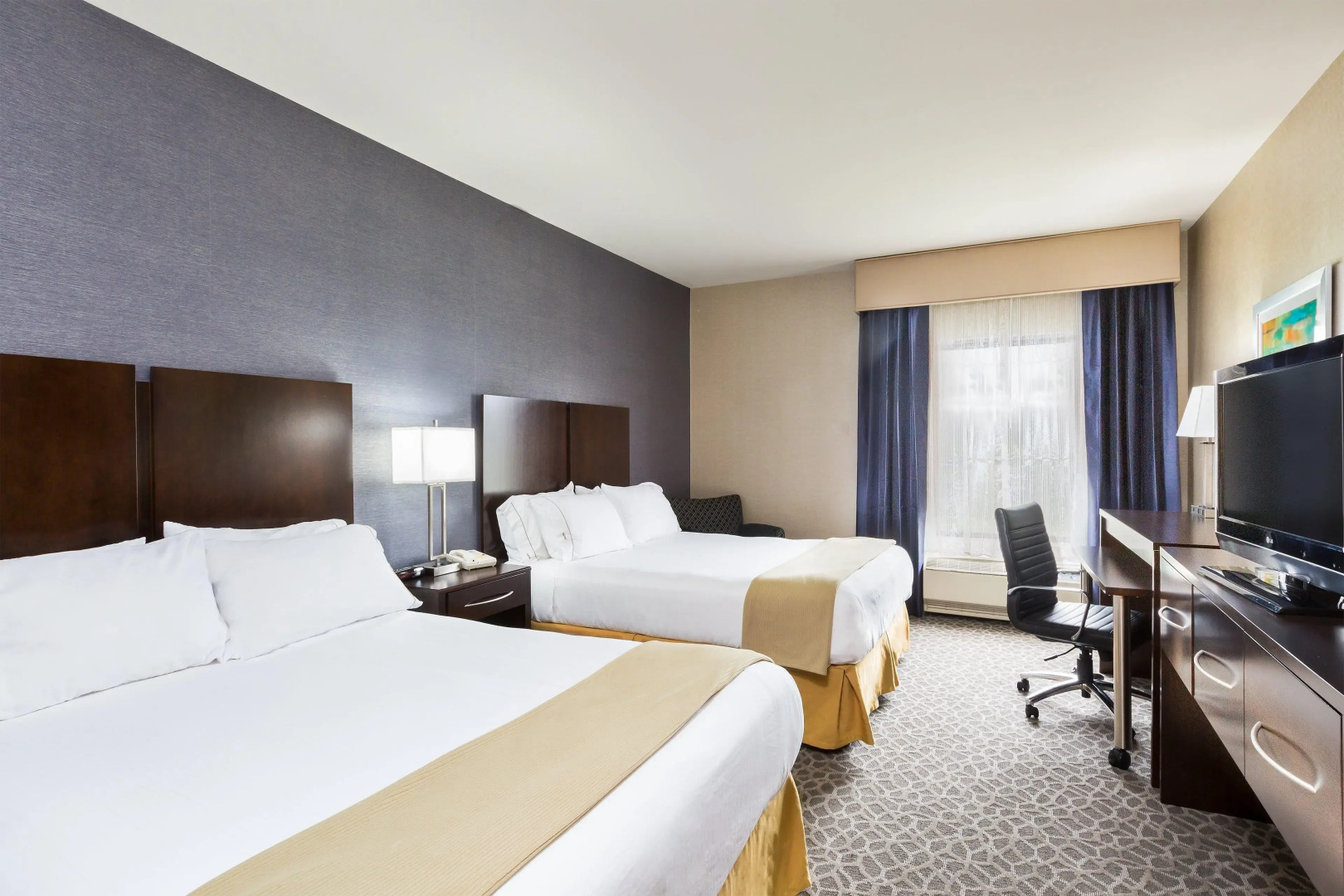 Holiday Inn Express Hotel & Suites Mt. Holly by IHG