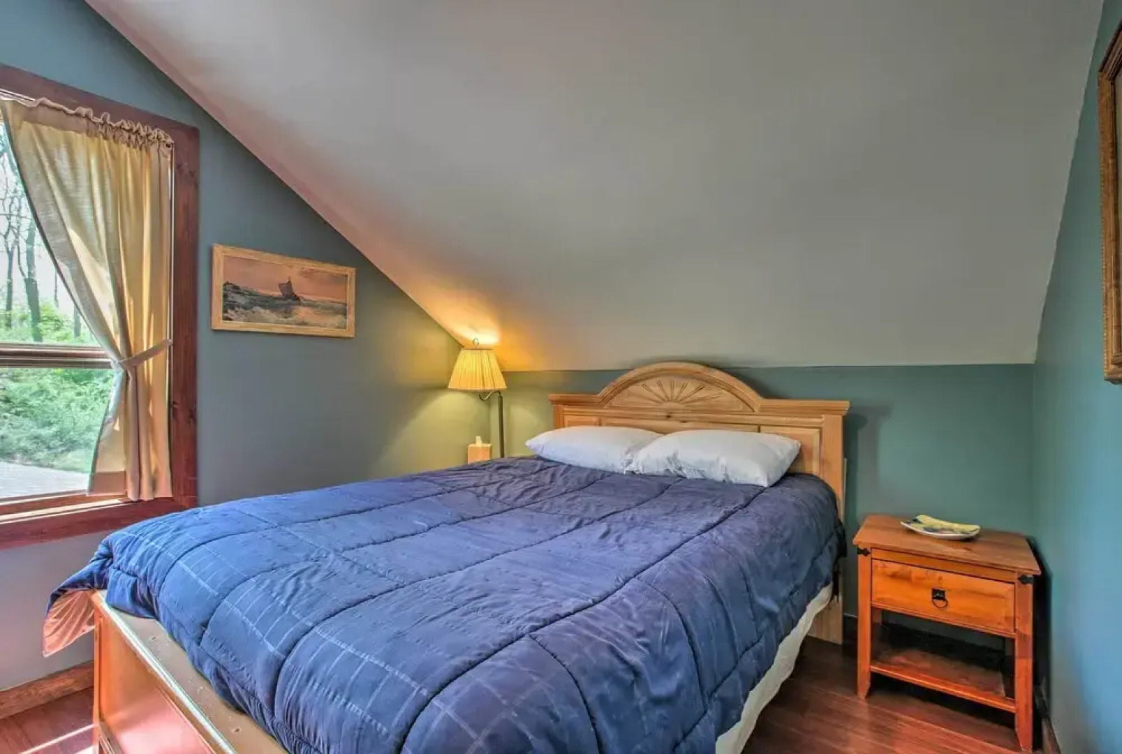 Waterfront Lake Koshkonong Home w/ Pier & Fire Pit