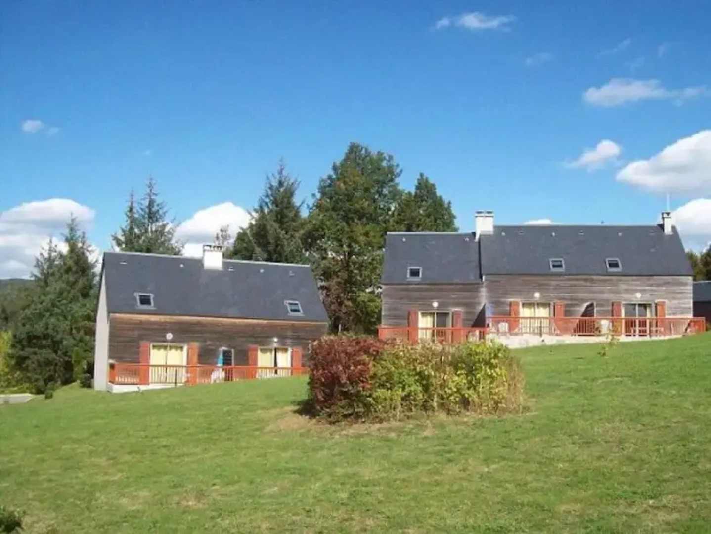 Apartment With 2 Bedrooms in La Salvetat sur Agout, With Wonderful Lake View, Shared Pool and Furnished Garden - 500 m From the Beach