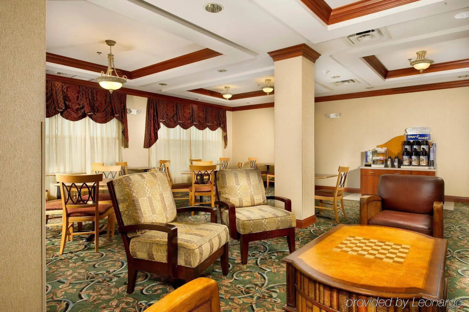 Holiday Inn Express & Suites Lenoir Cty by IHG