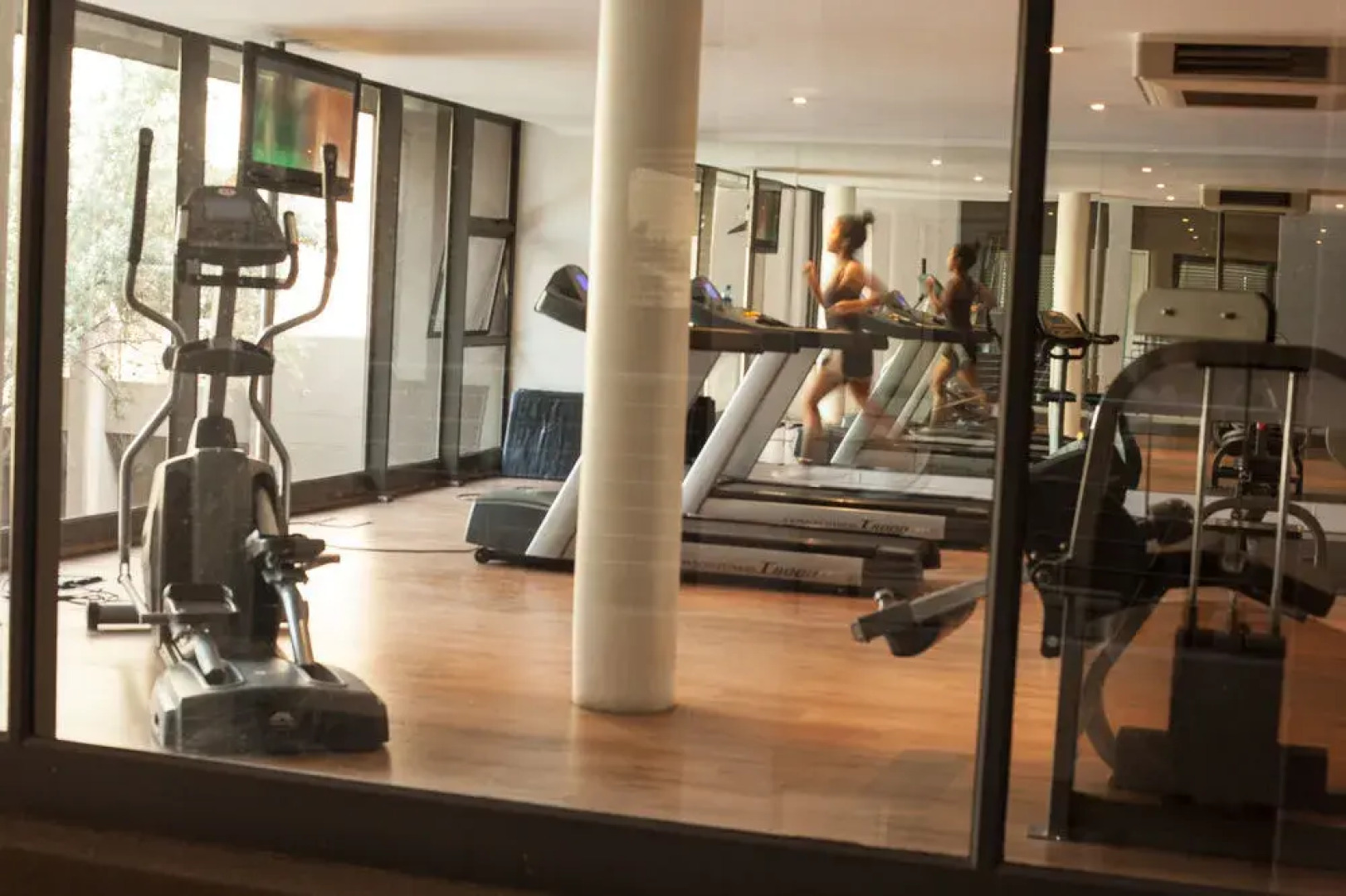 Urban Hip Hotels - The Nicol