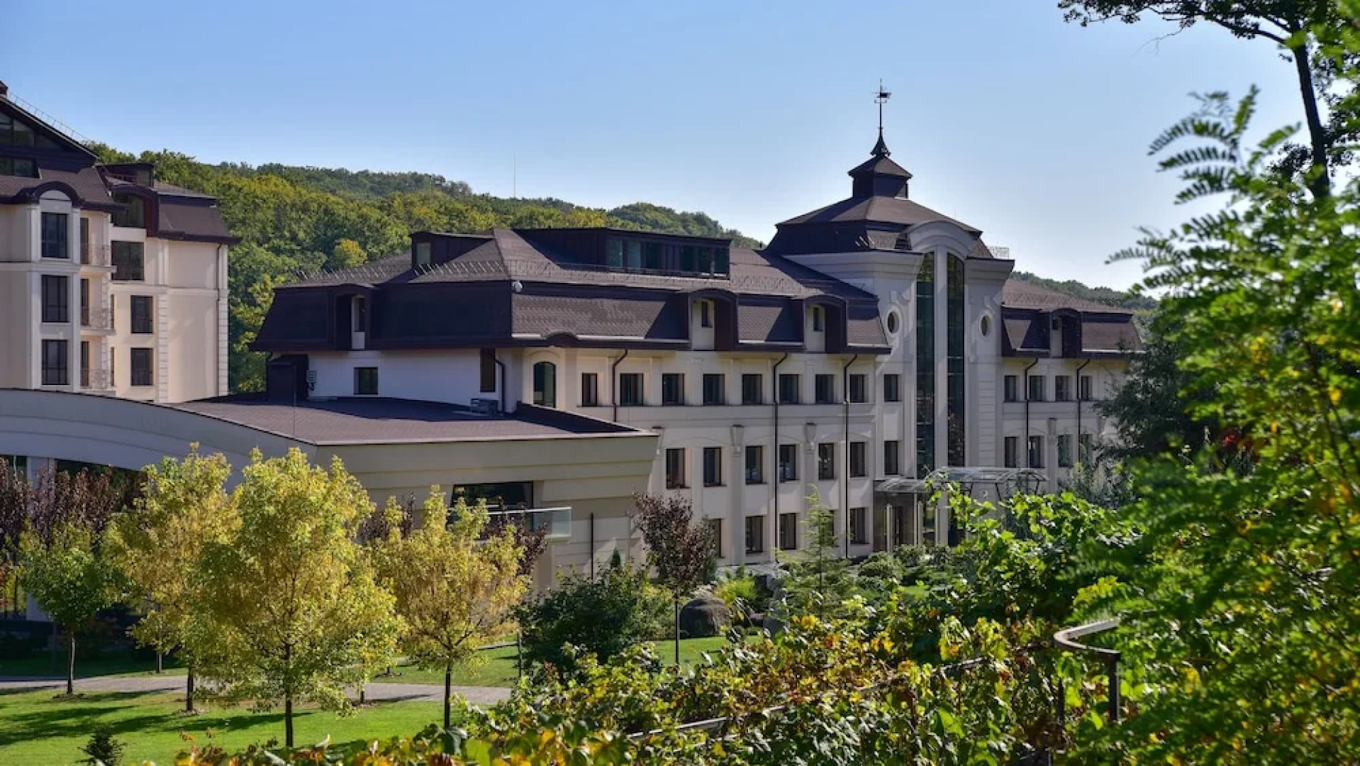 Hotel Irys by Derenivska Kupil