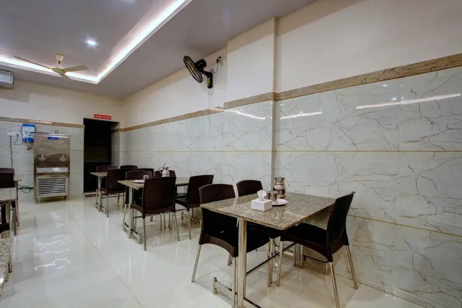 Hotel Ambika International by OYO Rooms