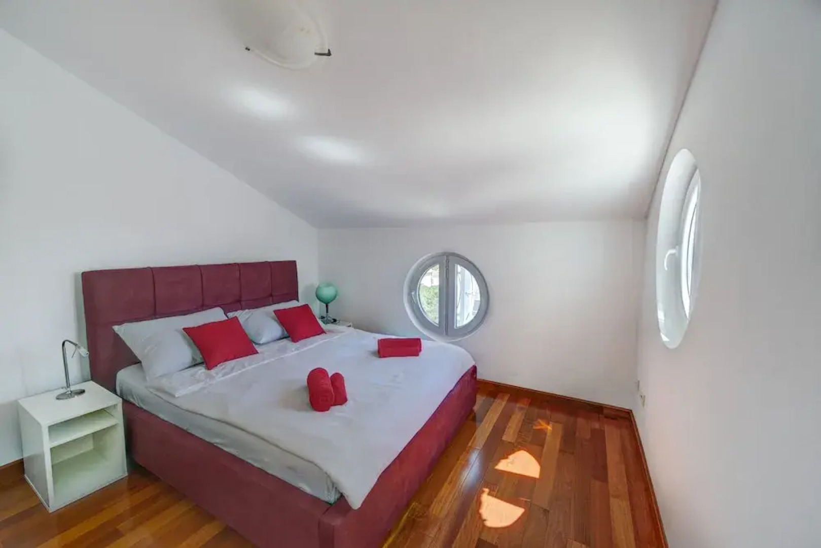 Villa Mediterranean Garden