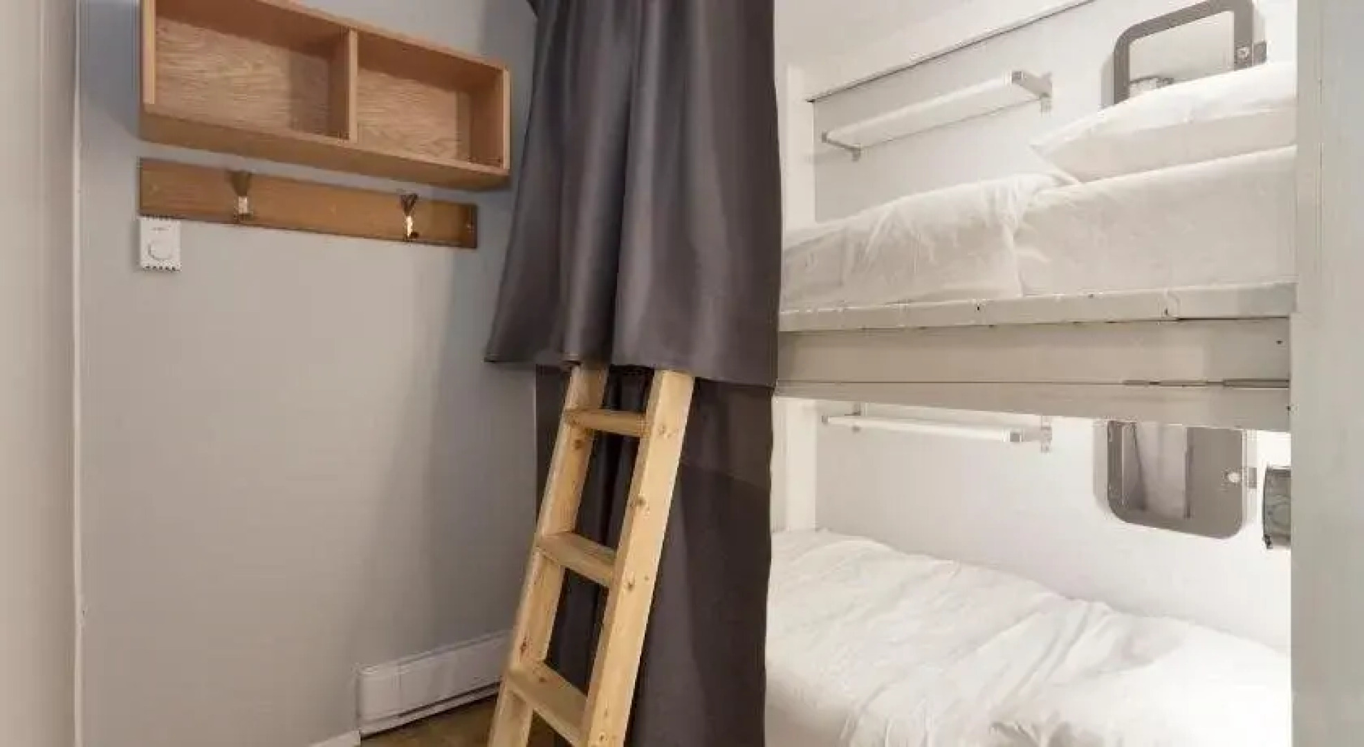 Whistler Lodge Hostel