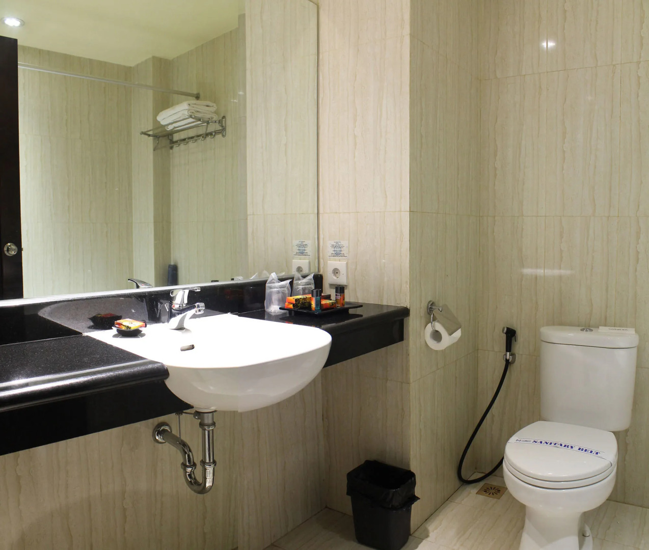 Narita Hotel Tangerang