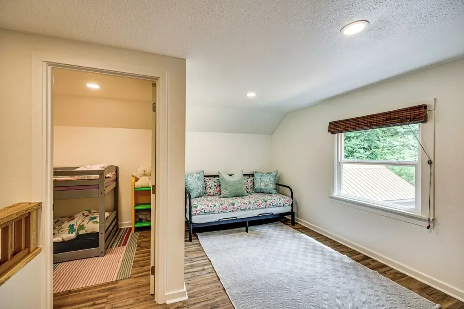 7 Mi to Mt Rainier NP: Home w/ Private Hot Tub!