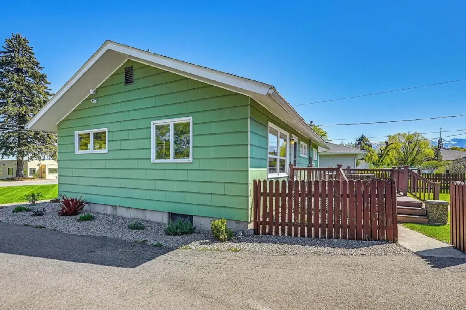 Walk to Flathead Lake: Airy Home w/ Mtn Views!