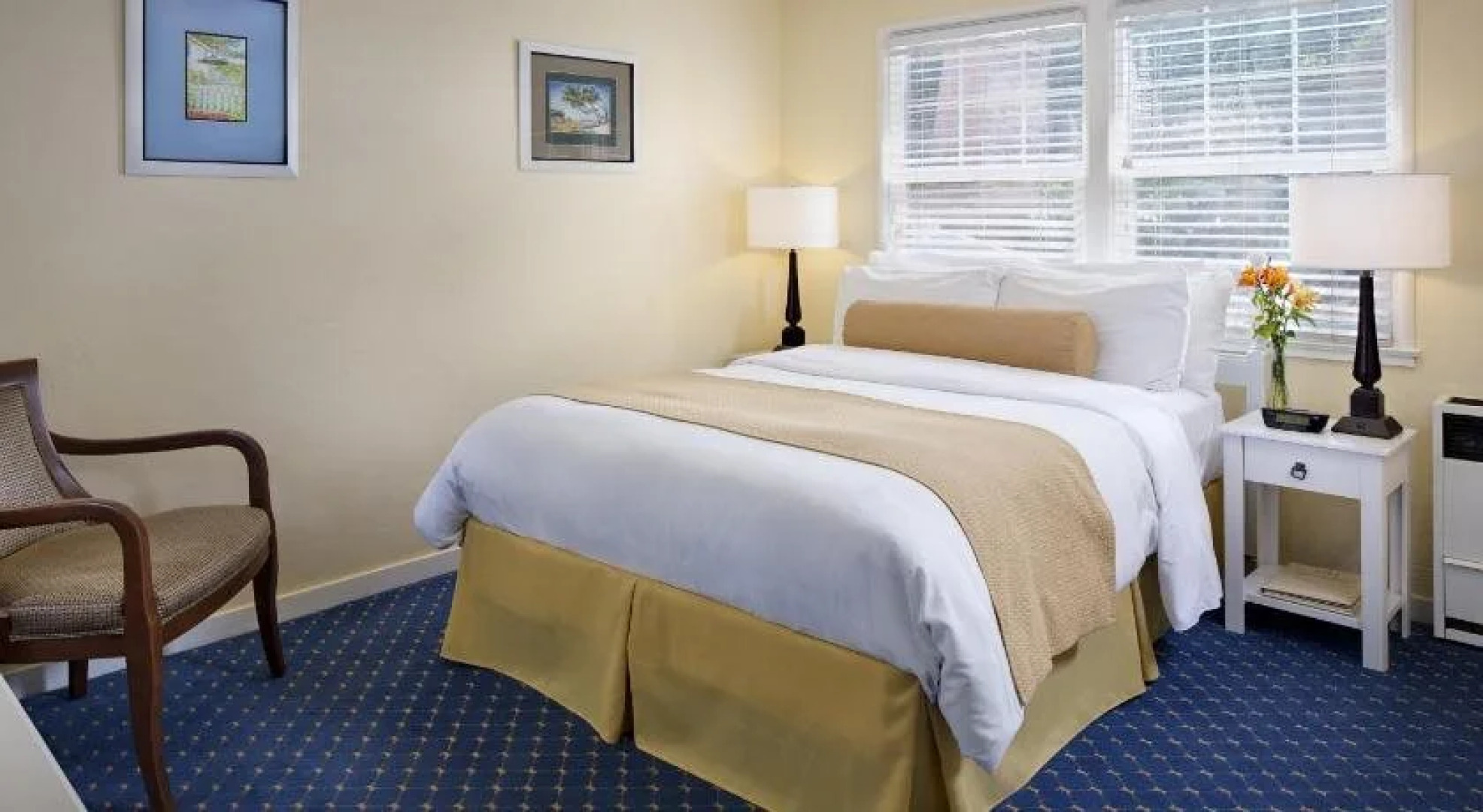 The Colonial Terrace