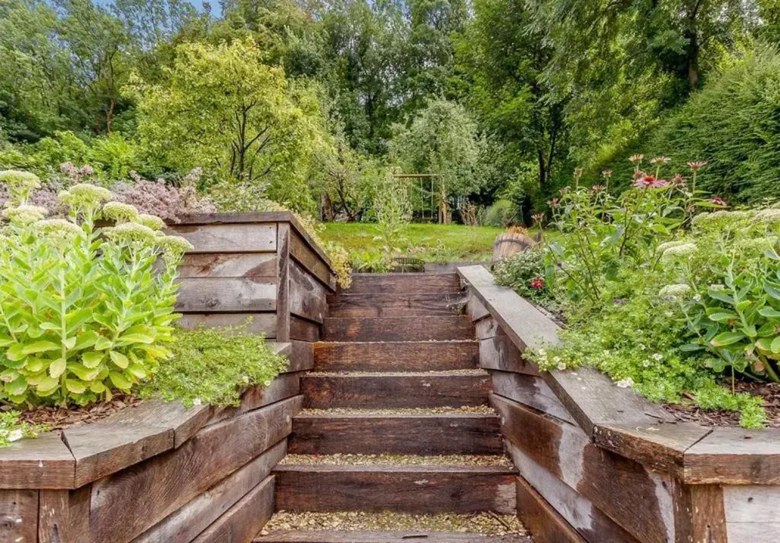 Three Little Pigs Luxury Cottage