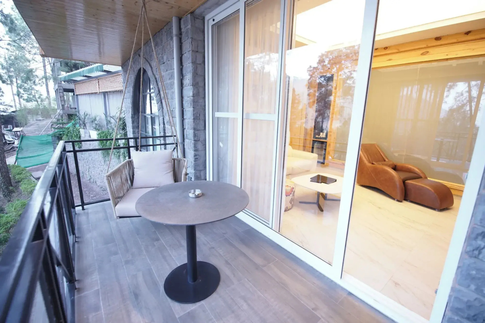 Kasauli Hills Resort