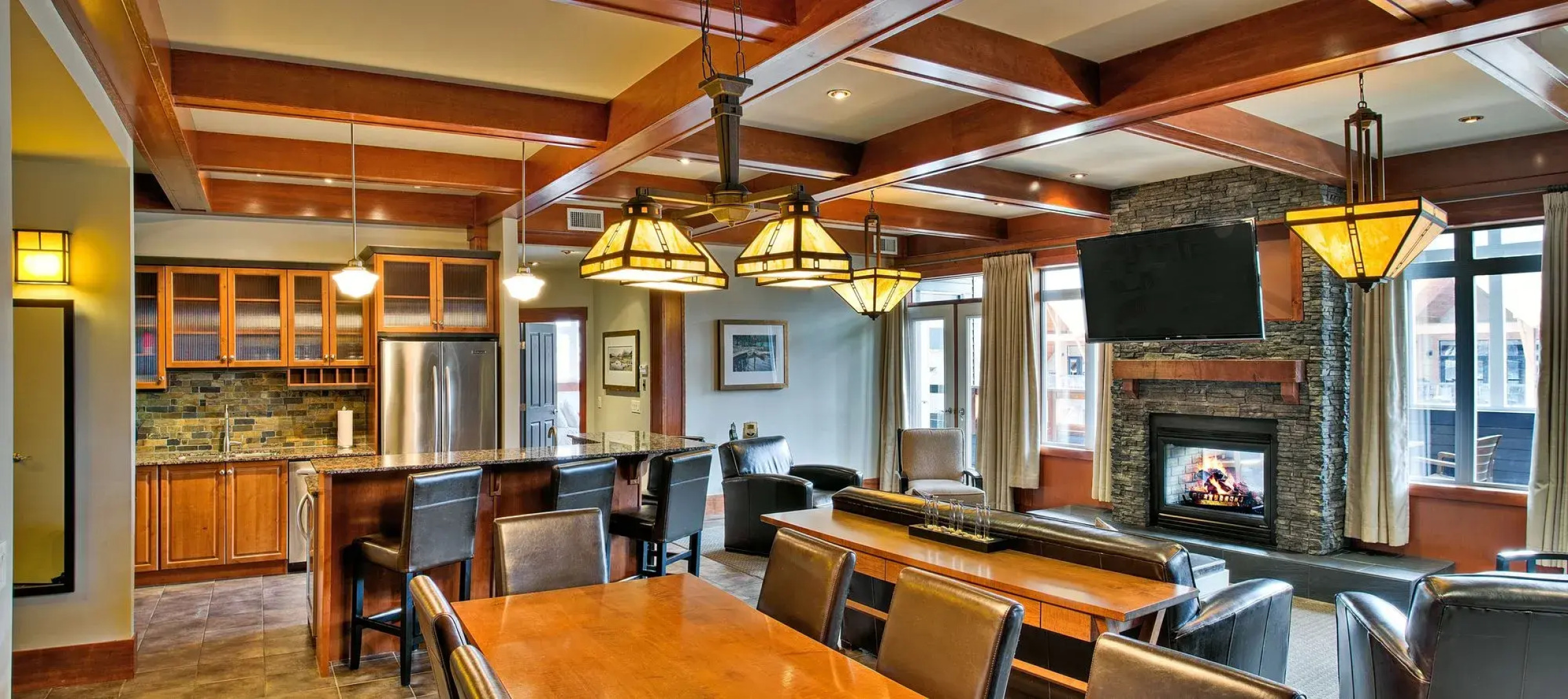 Blackstone Mountain Lodge by CLIQUE