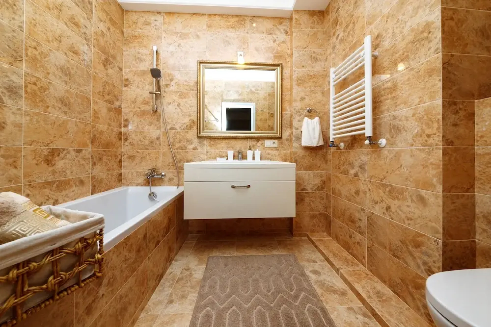 Отель Homestay Apartments