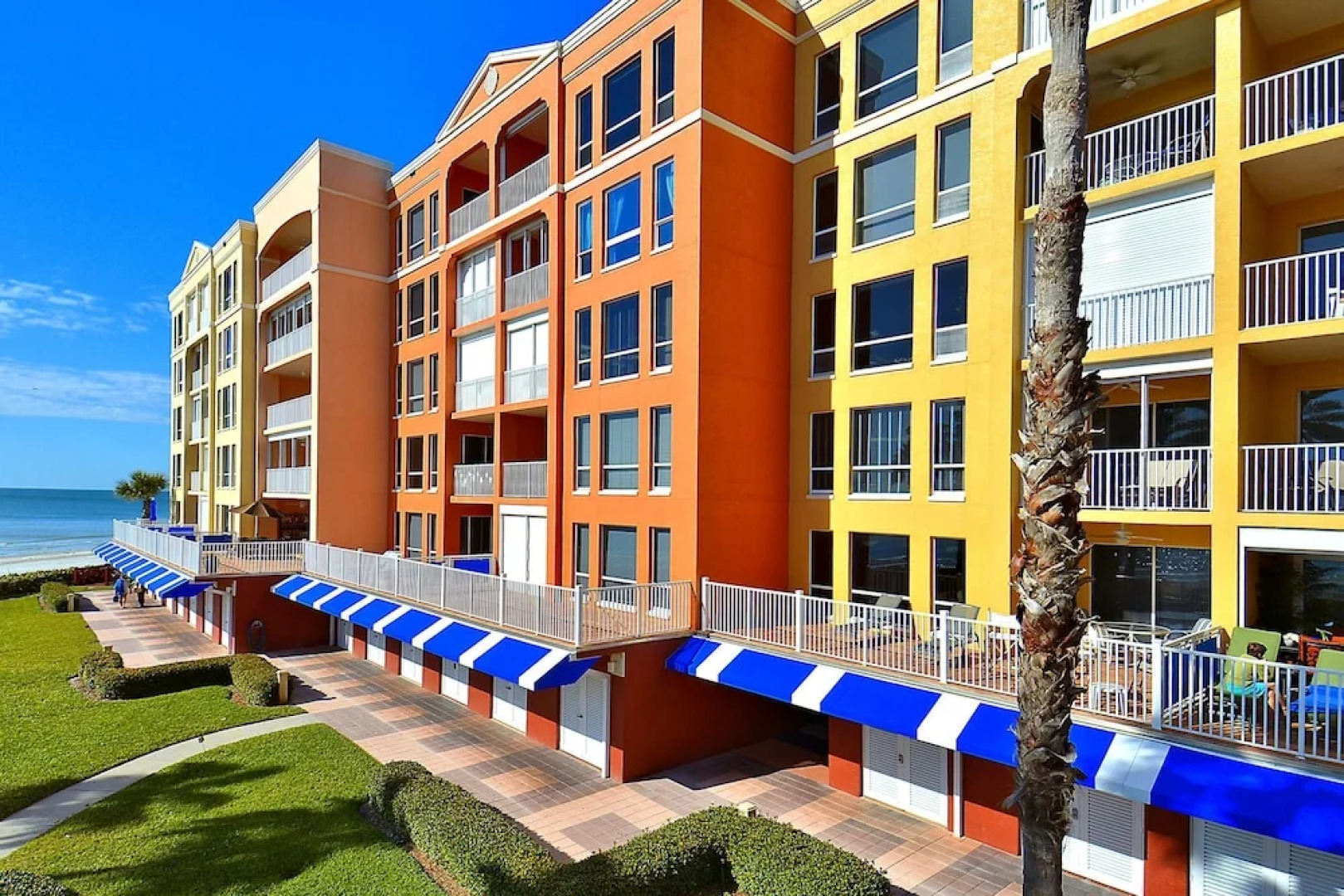 Tides 363 Luxurious Pools/hot Tubs/grills-beautiful Gulf Views