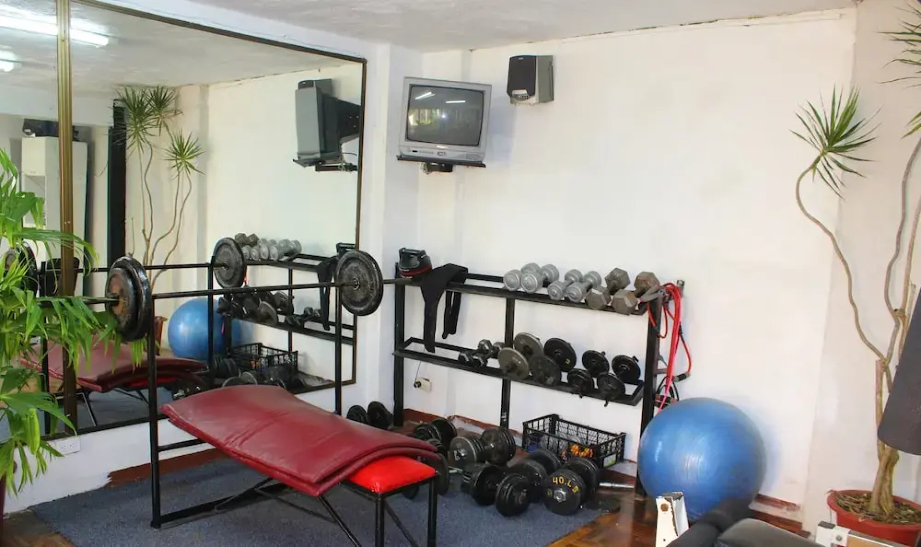 Casa Reflejos City View