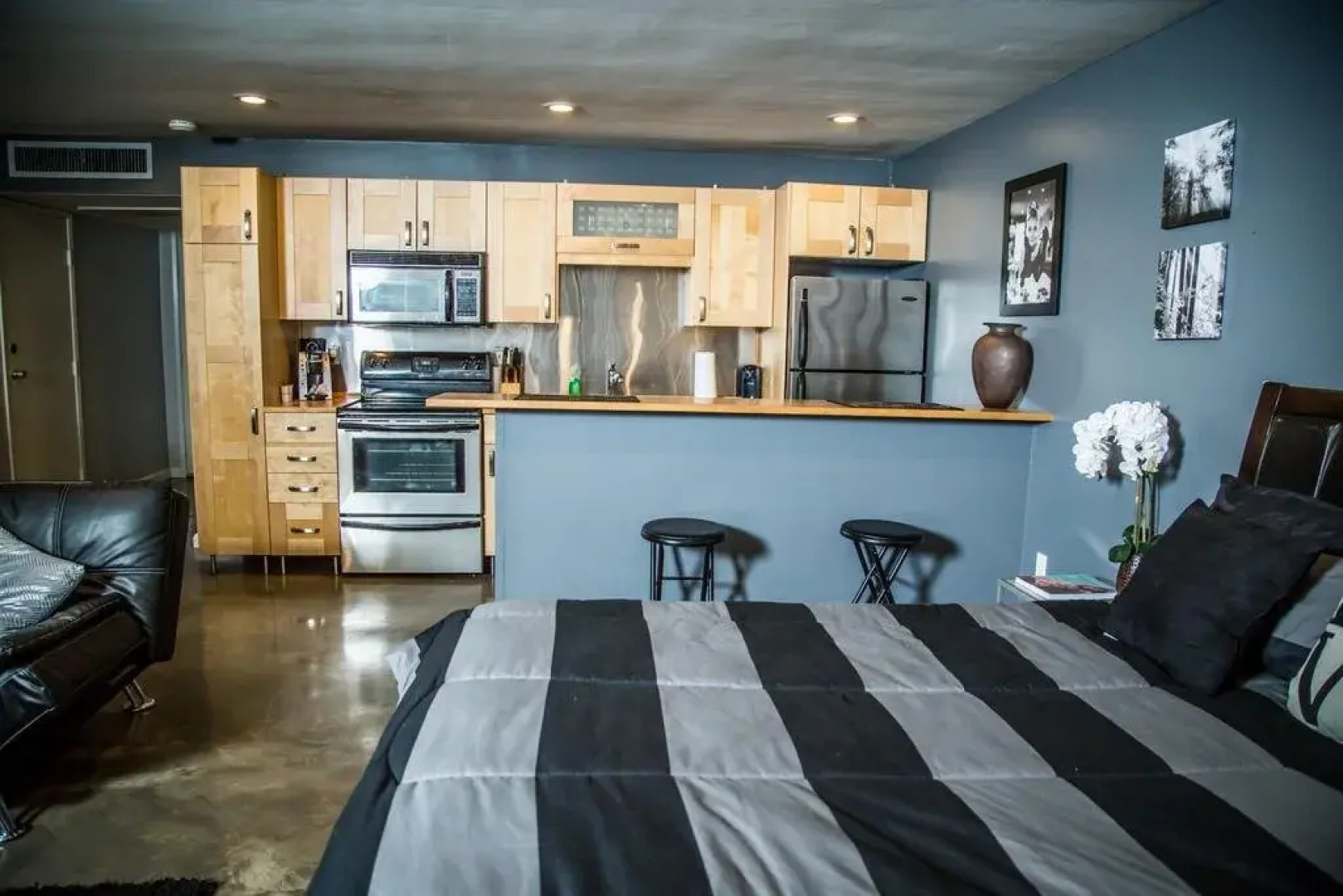 International Hotel and Suites