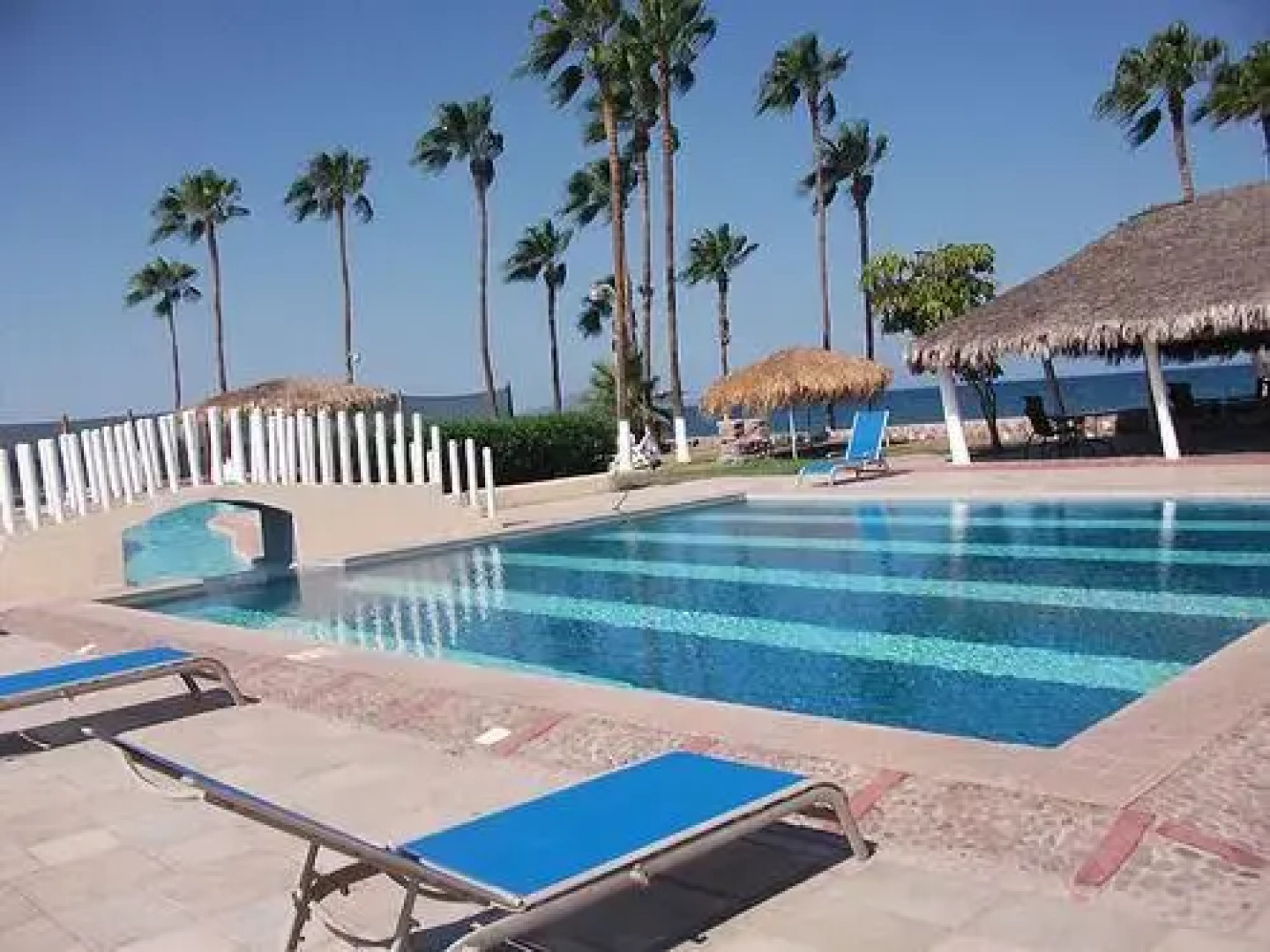 Desert Inn Loreto