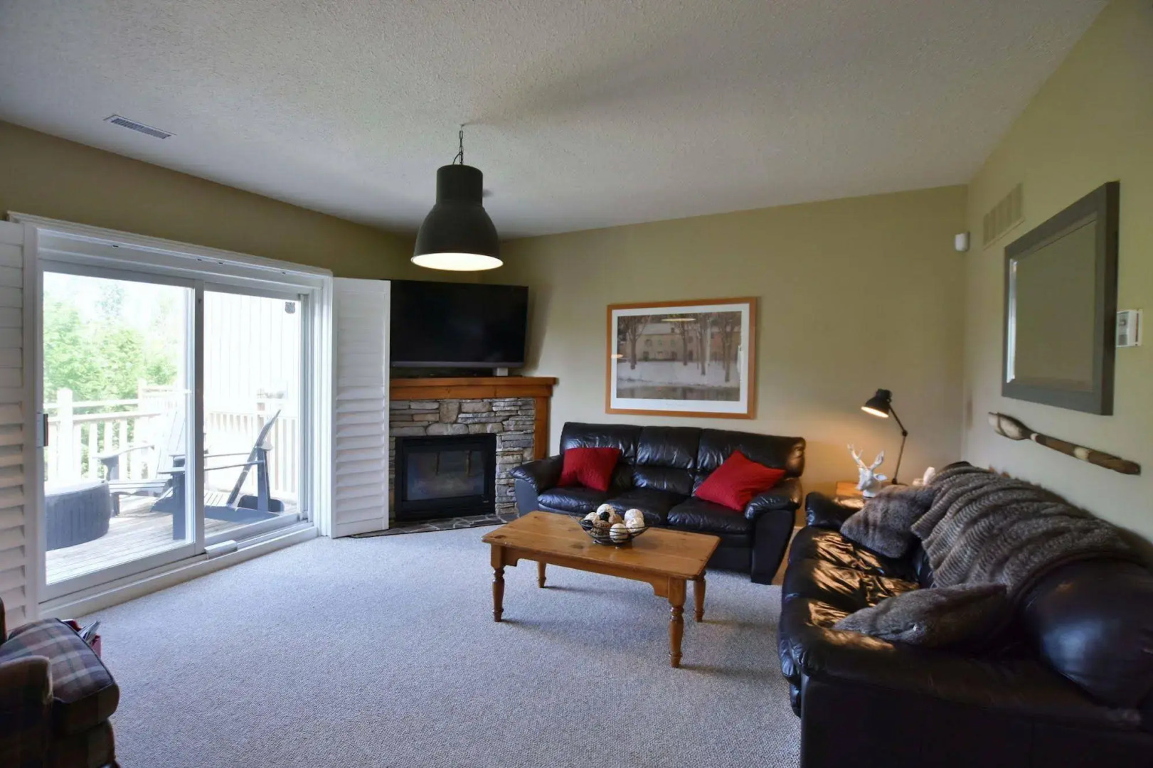 The Lodges at Blue Mountain - Historic Snowbridge Condos