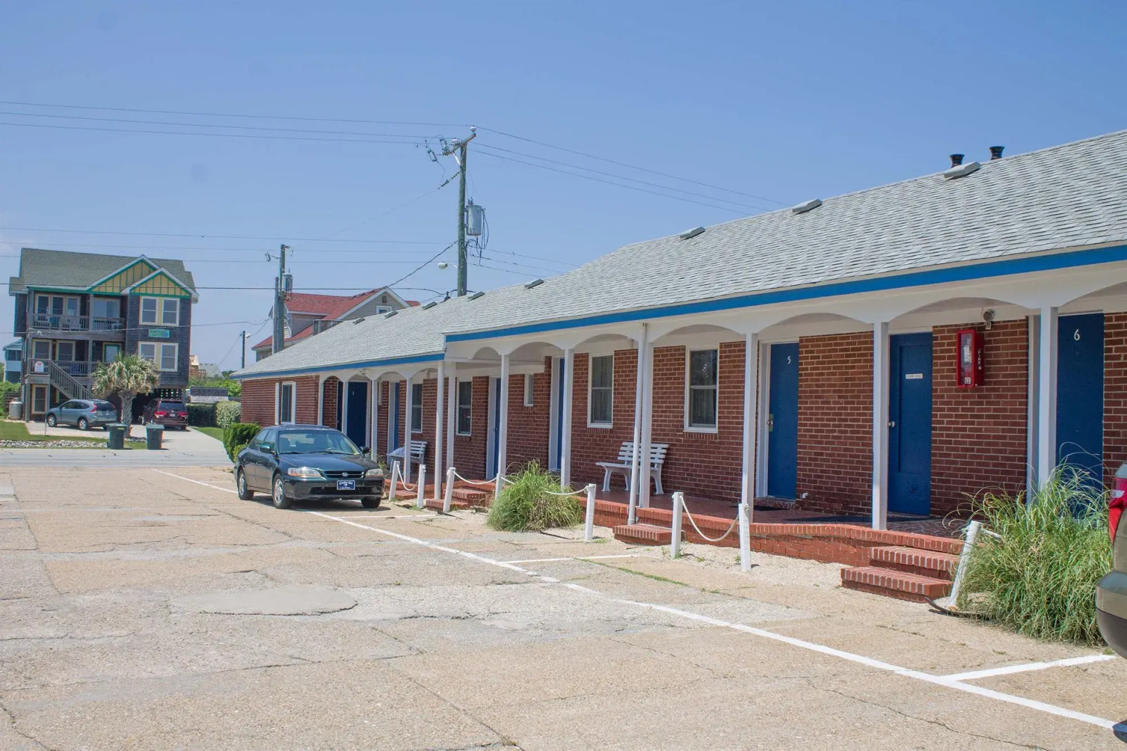 Colonial Inn Motel