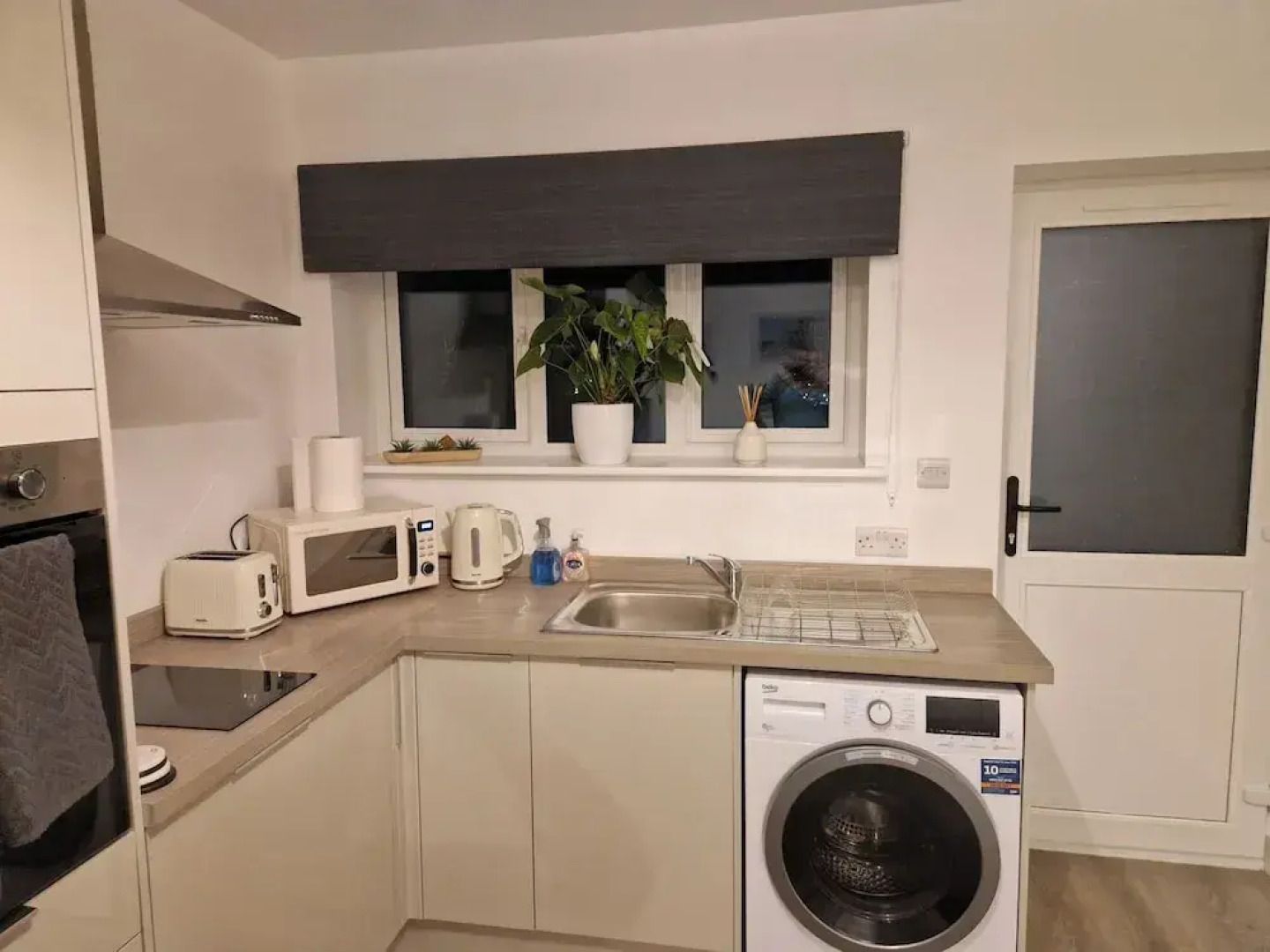 Cozy Apartment at Highbanks The Annex