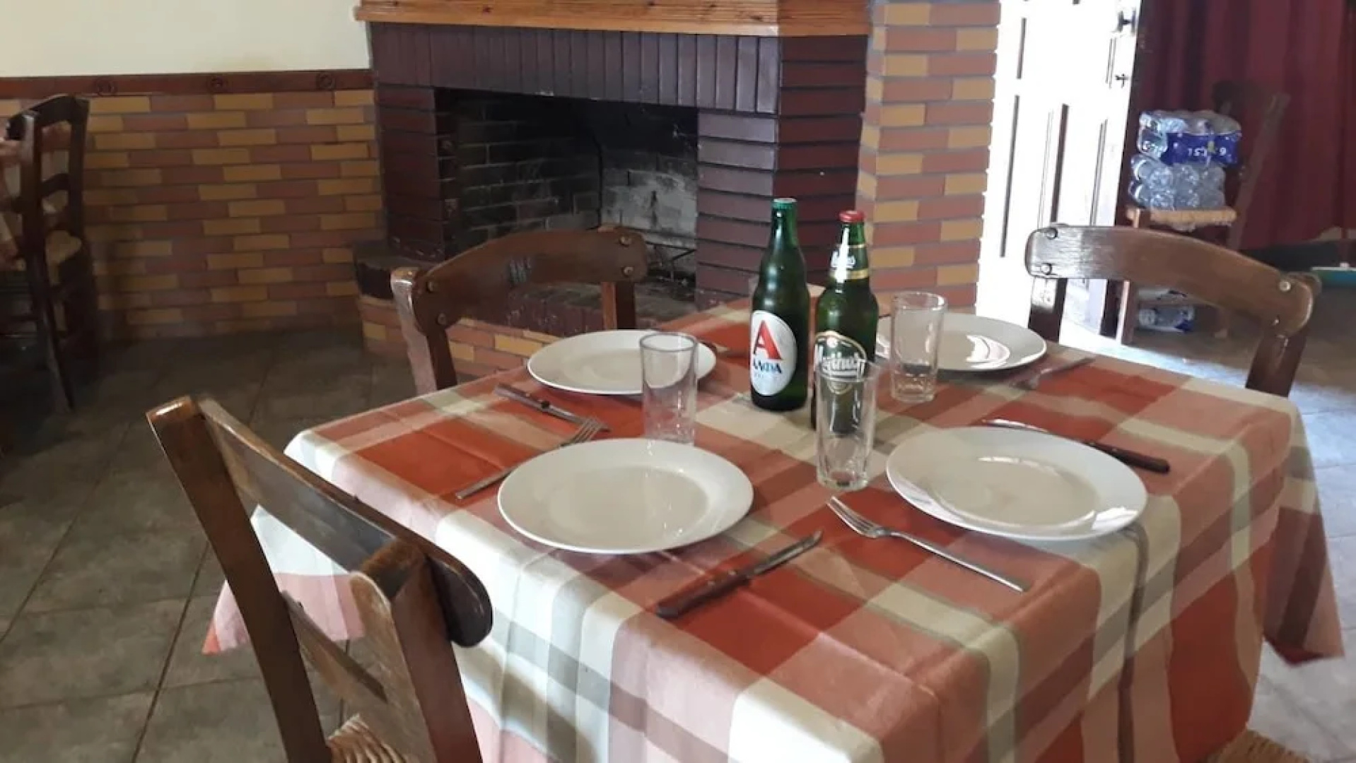 Ambeles Apartments