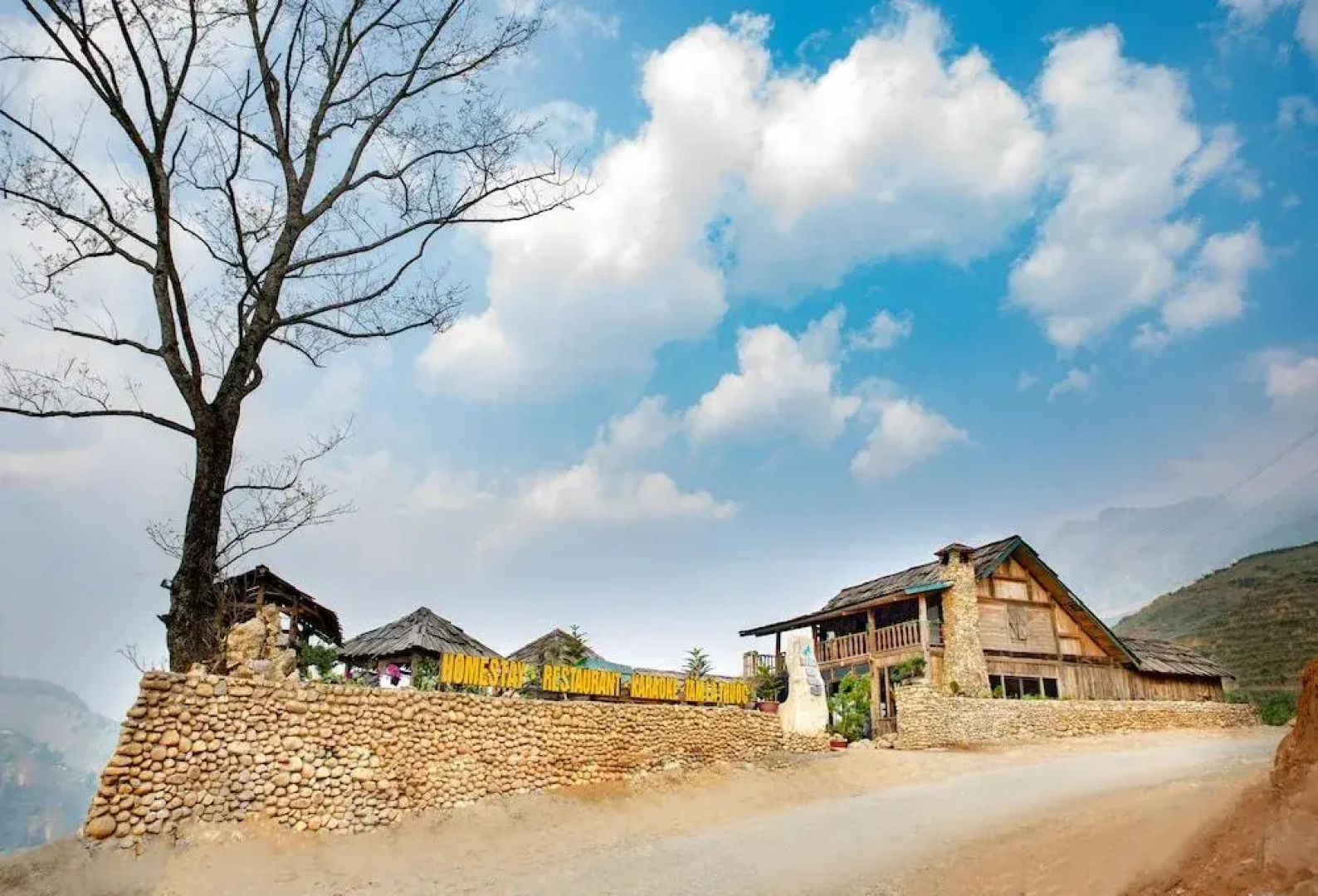 Muong Hoa River View Homestay