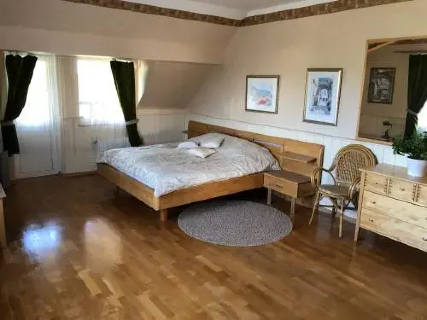 Family House Apartments