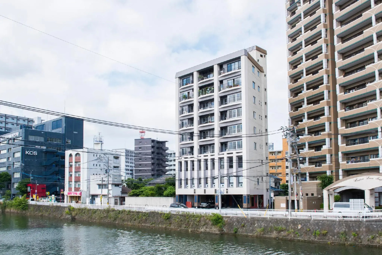 A Good Day Fukuoka Riverside