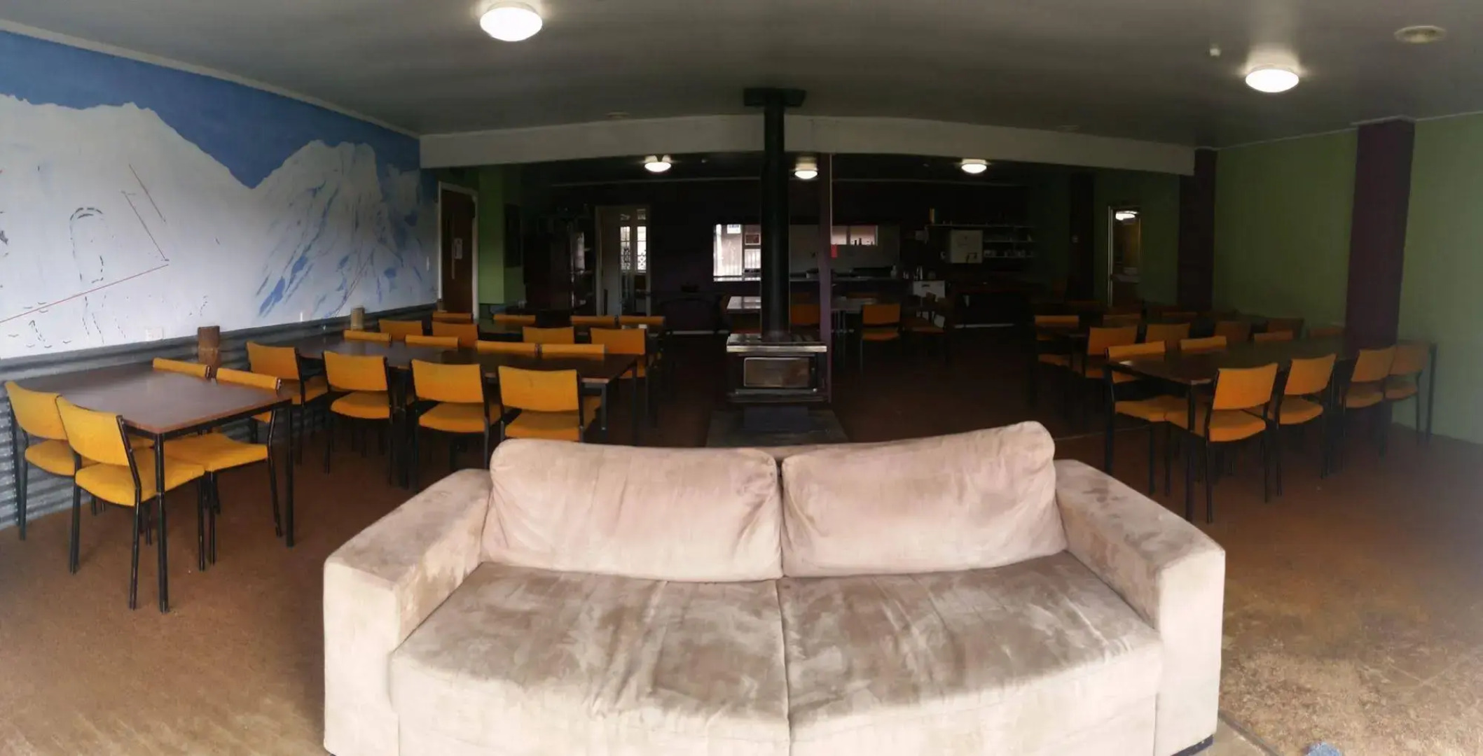 The Crossing Backpackers