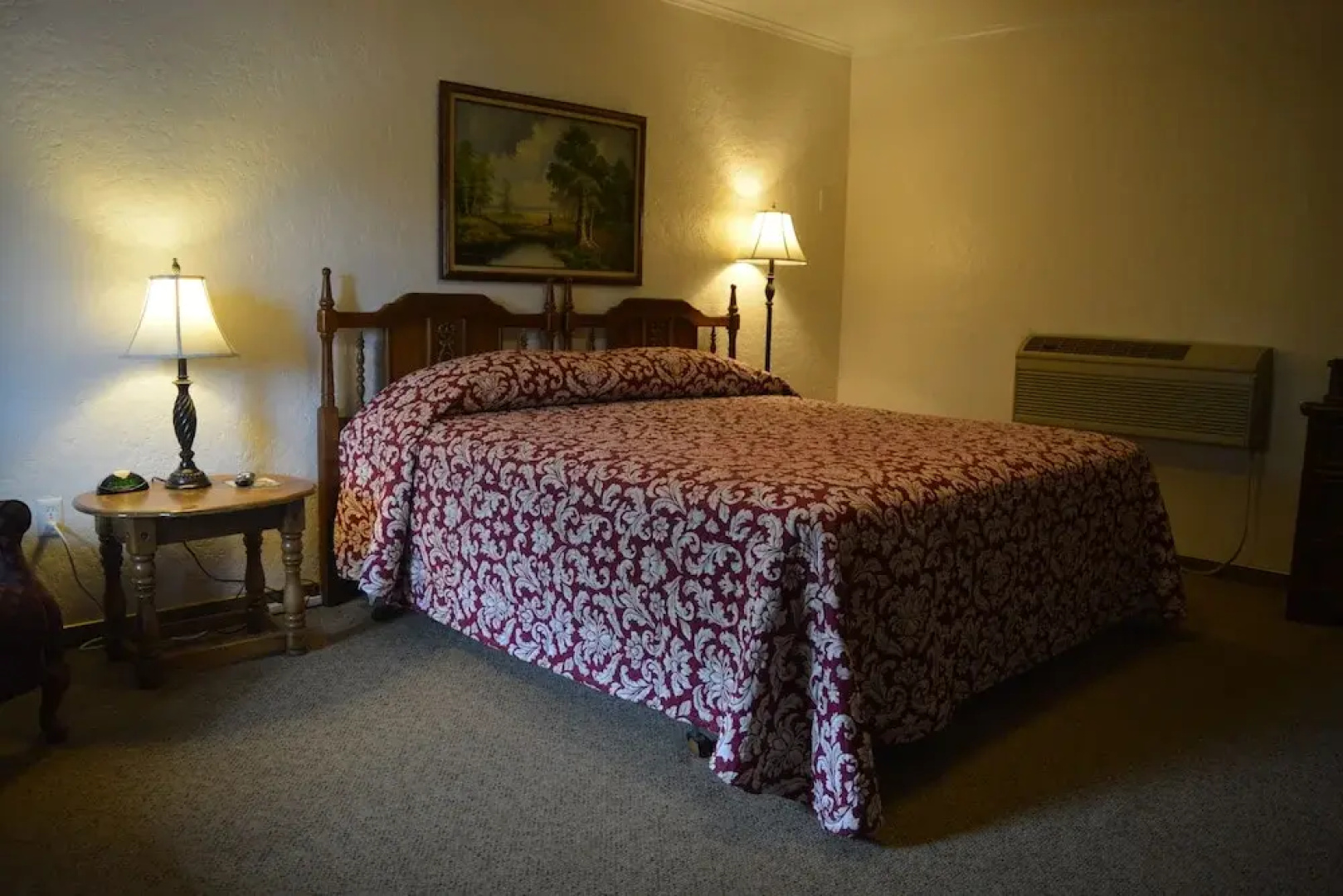 The Evergreen Inn - Motel and RV Park
