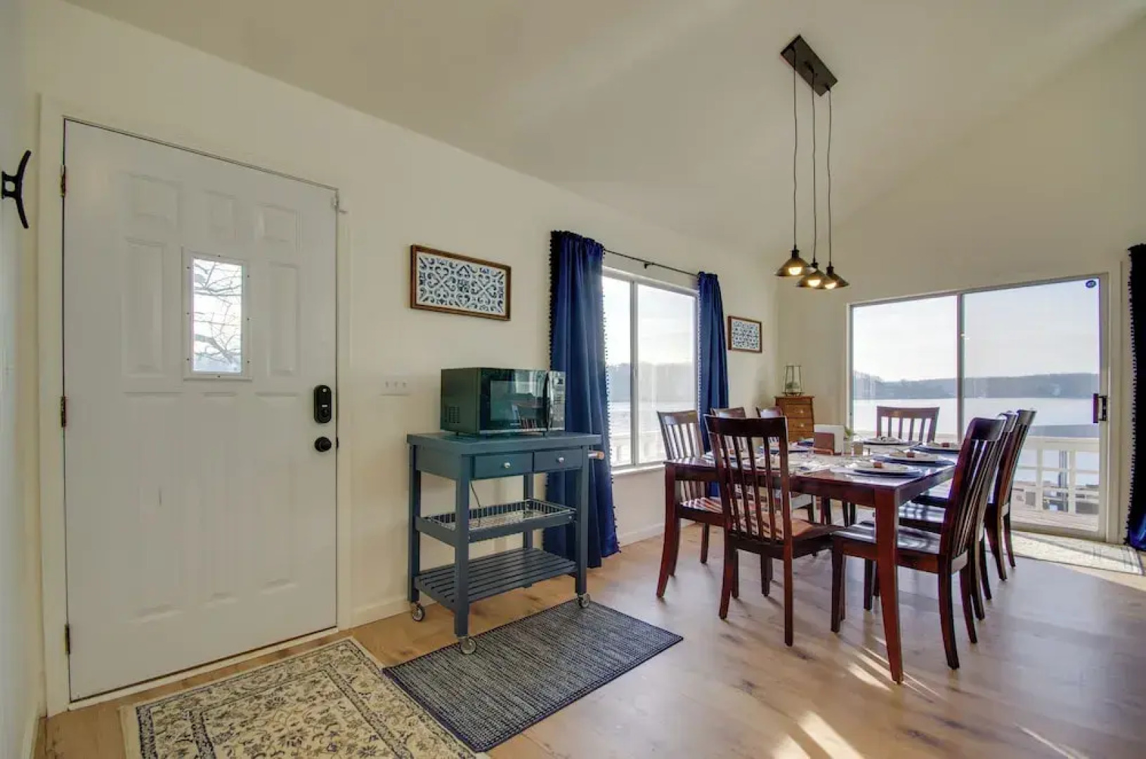 Lake View Cottage: Lake Ozarks Getaway