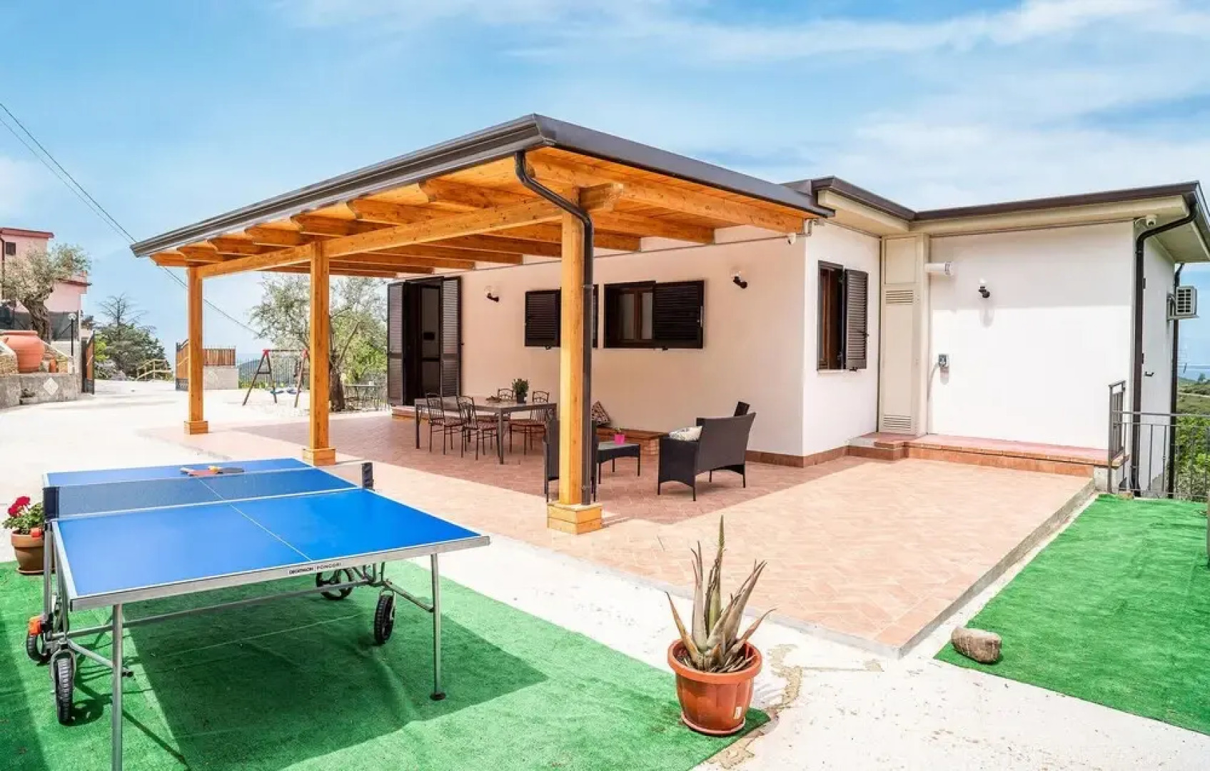 Nice Home in Laureana Cilento With 3 Bedrooms, Wifi and Jacuzzi