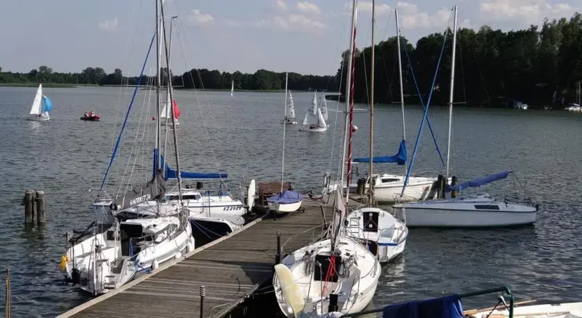 Nocleg na jachcie - Sportina 680