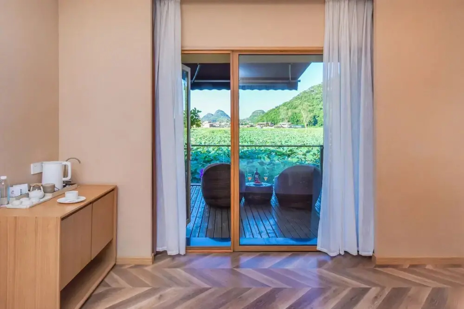 Xiyuan Holiday Hotel