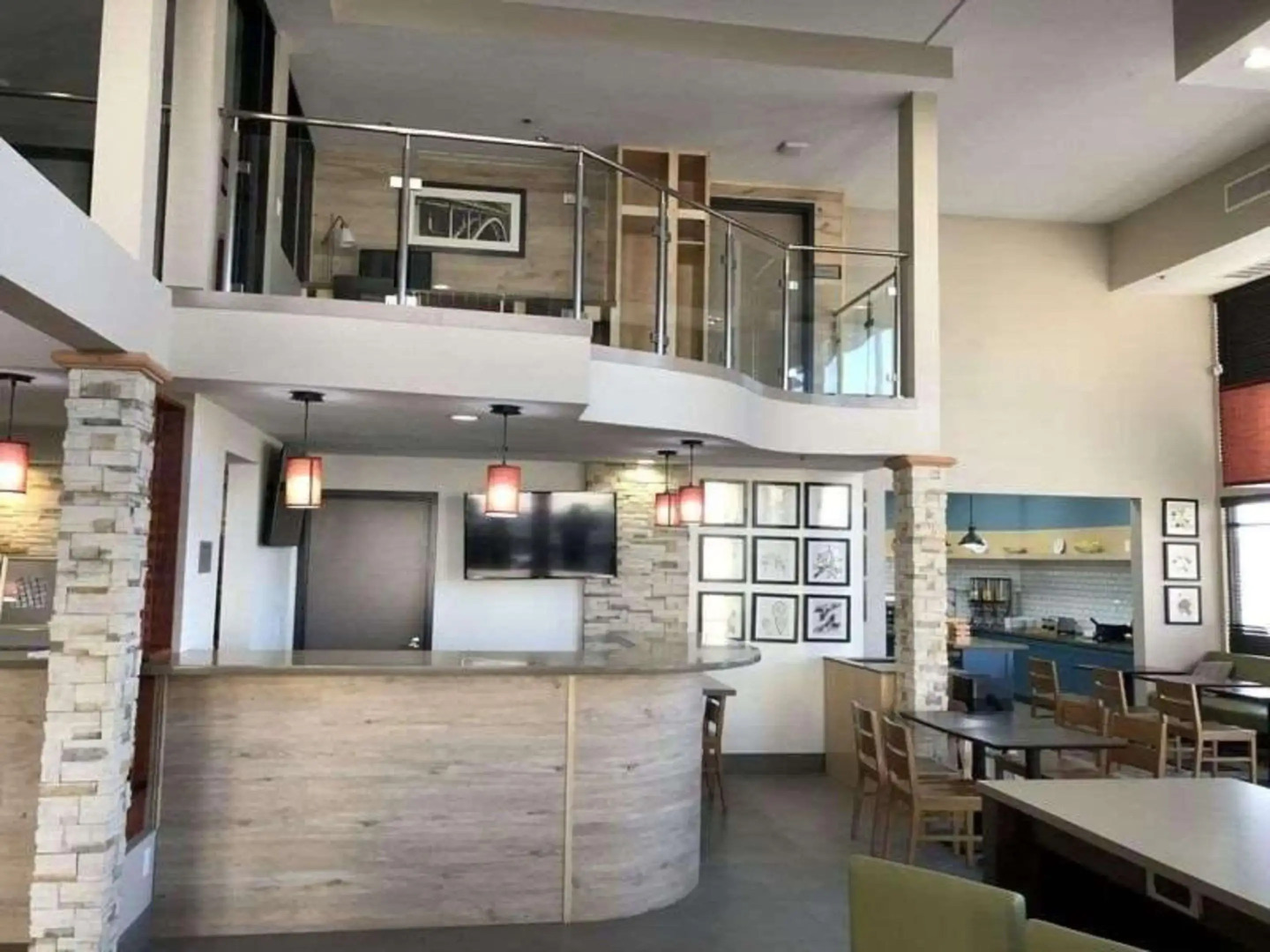 Country Inn & Suites by Radisson, Bakersfield, CA