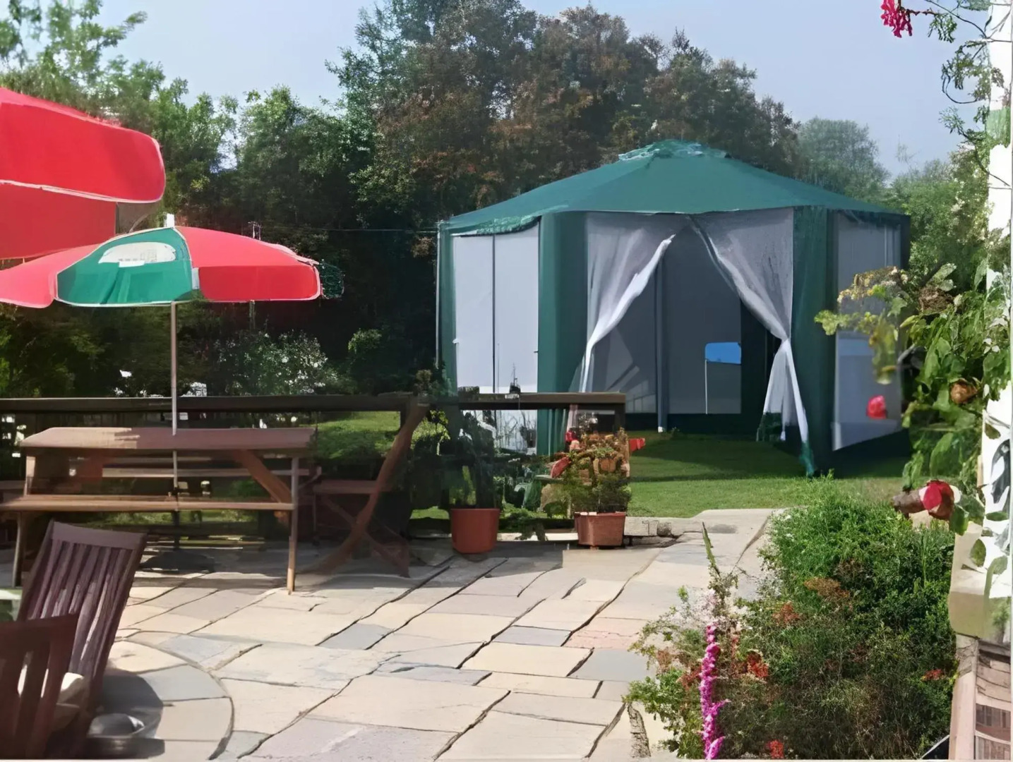 Thompsons Arms Holiday Cottages