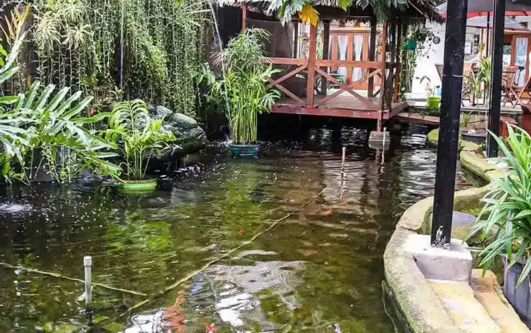 Hotel Pesona Merak