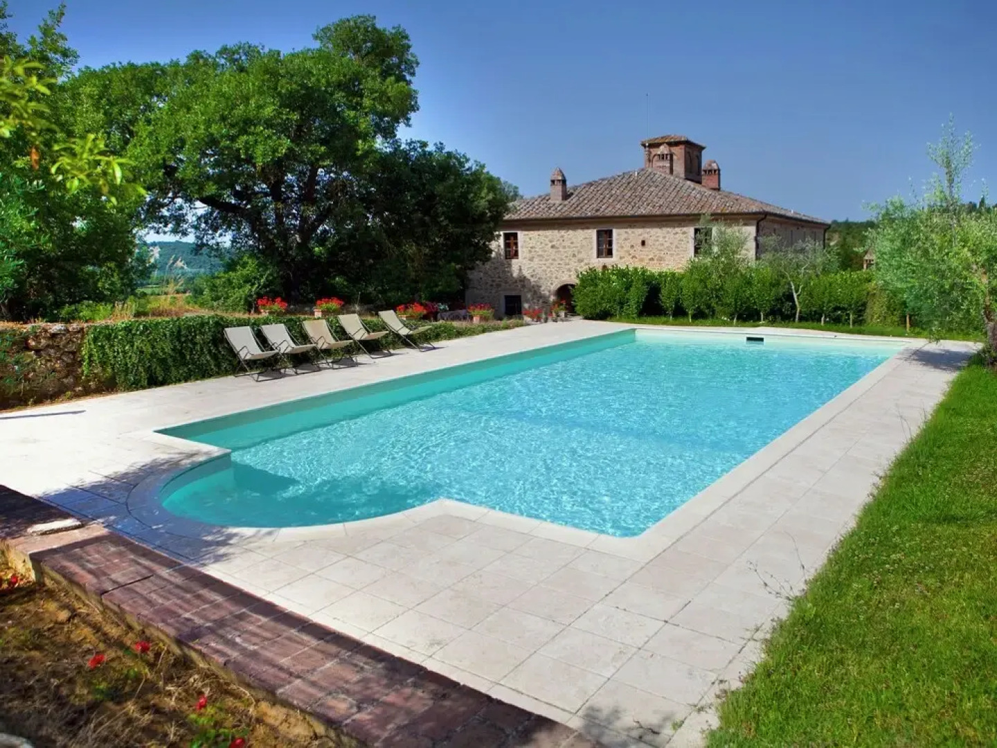 Modern Farmhouse in Rapolano Terme With Swimming Pool
