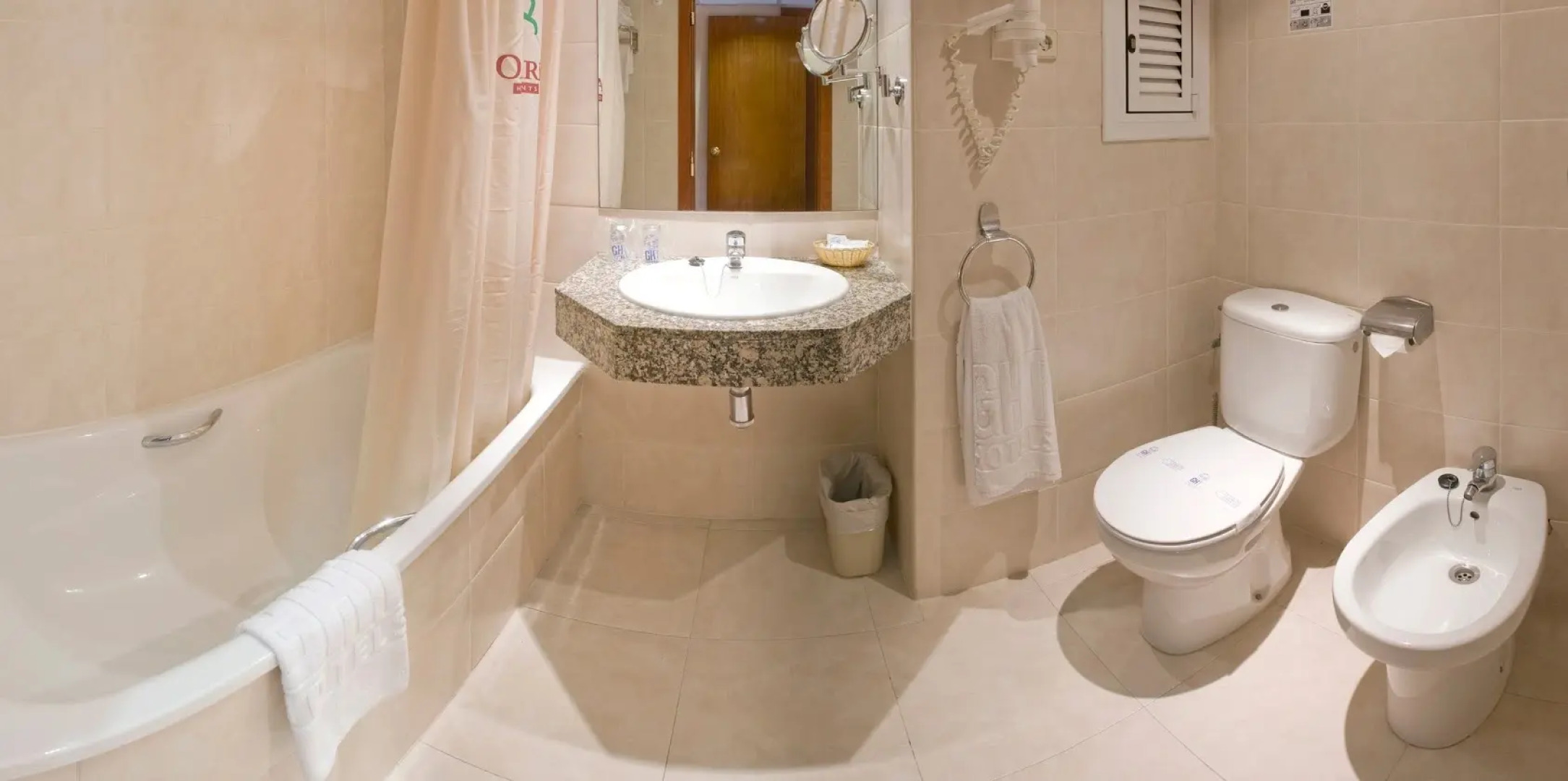 Hotel GHT Oasis Park & SPA