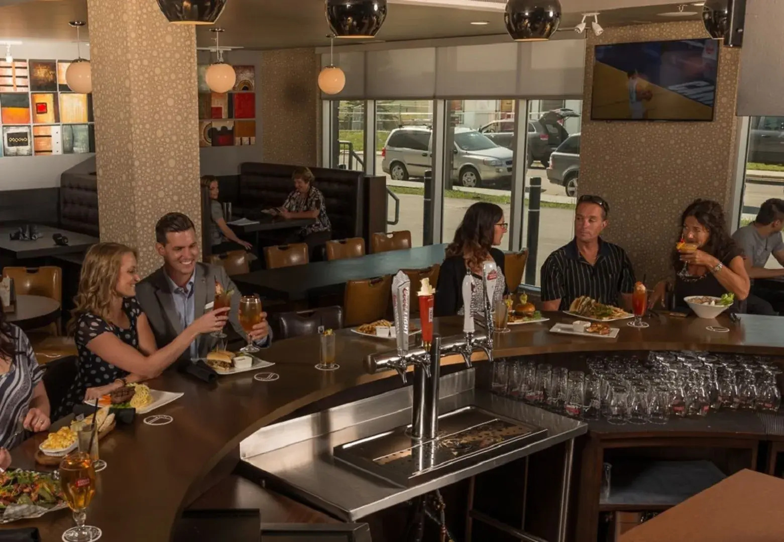 Hotel Clique Calgary Airport