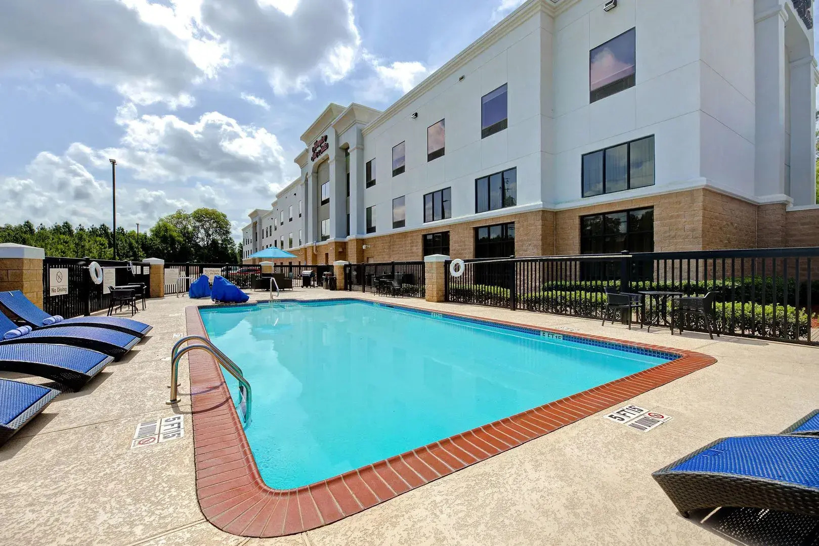 Hampton Inn & Suites Nacogdoches